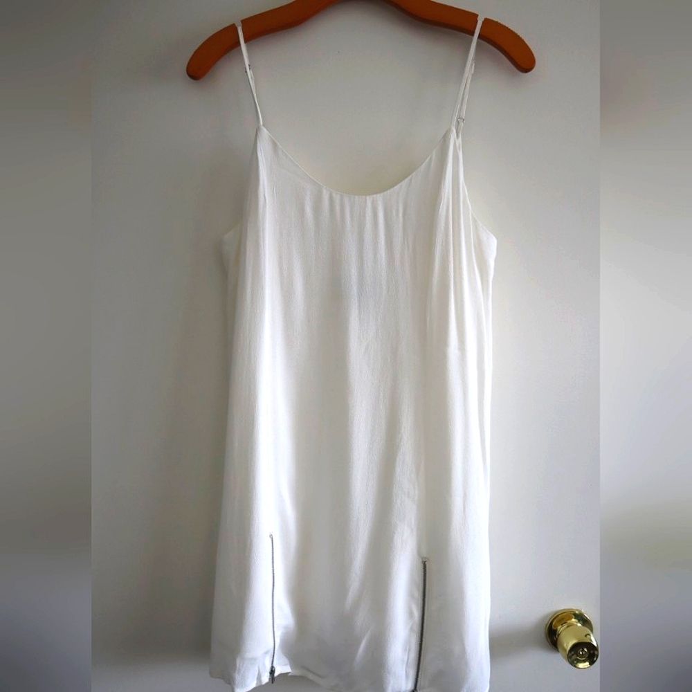 New Sleeveless strappy zipper mini dress white sz M